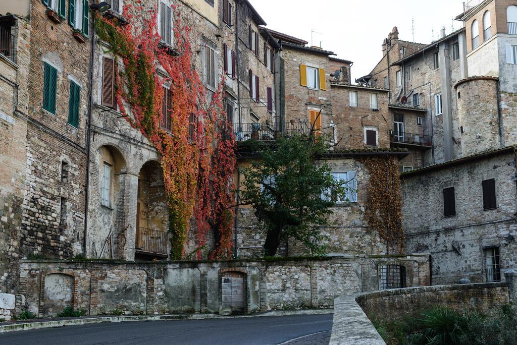 Residenze L'Uncinaia Holiday House Perugia Room photo