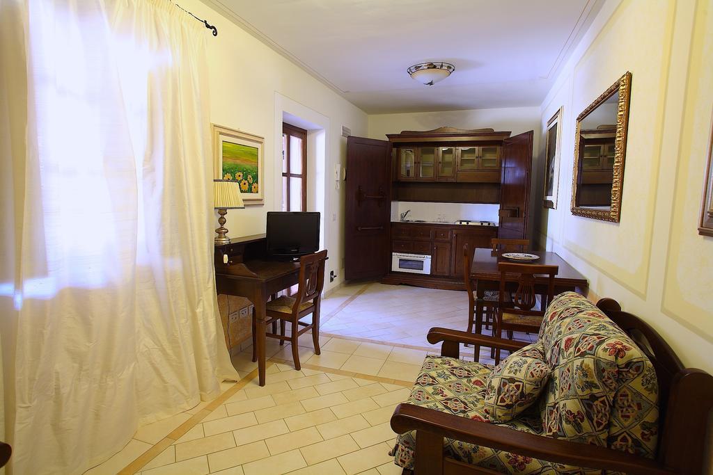 Residenze L'Uncinaia Holiday House Perugia Room photo
