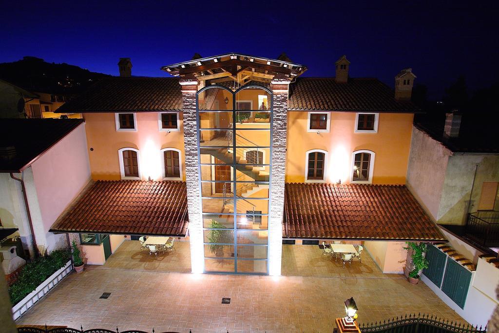 Residenze L'Uncinaia Holiday House Perugia Room photo