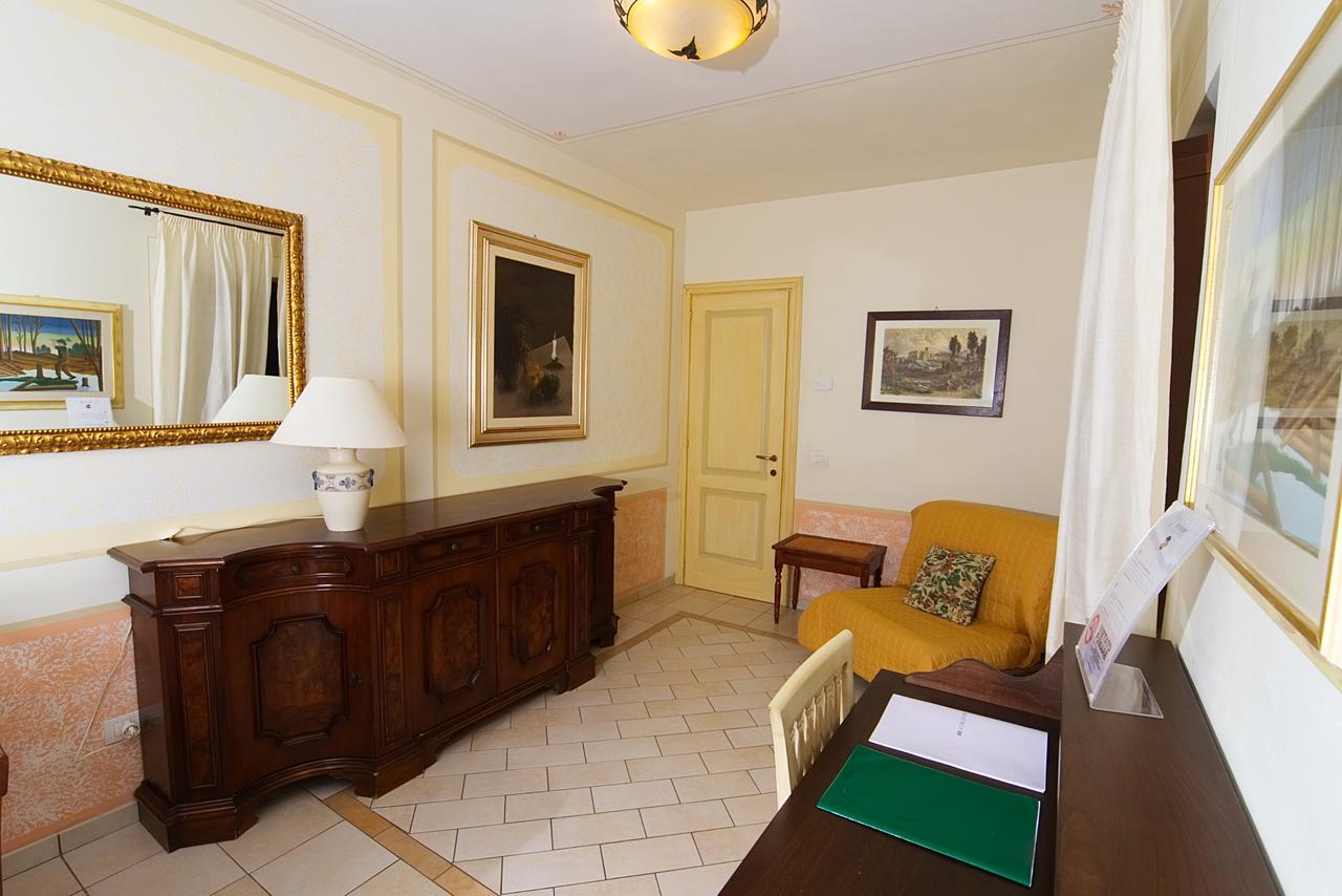 Residenze L'Uncinaia Holiday House Perugia Exterior photo