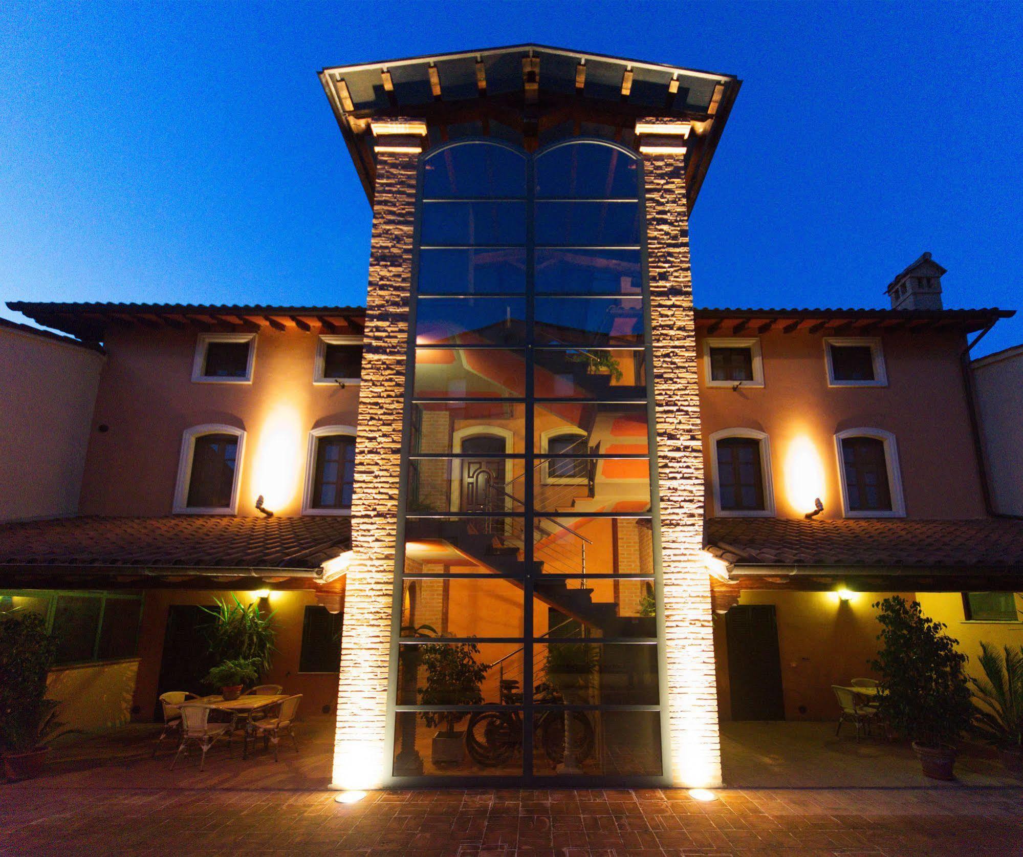 Residenze L'Uncinaia Holiday House Perugia Exterior photo