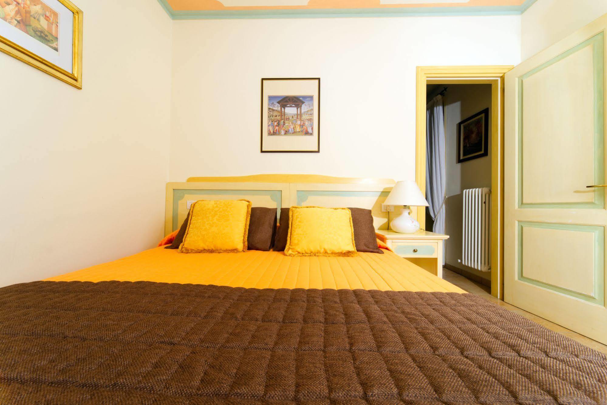 Residenze L'Uncinaia Holiday House Perugia Exterior photo