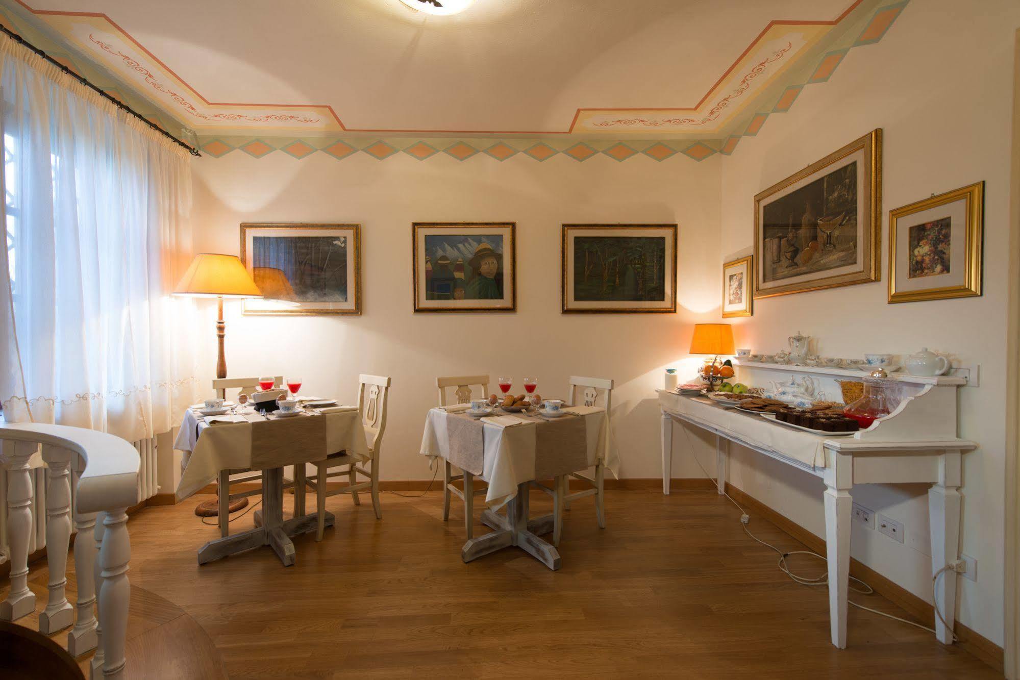 Residenze L'Uncinaia Holiday House Perugia Exterior photo